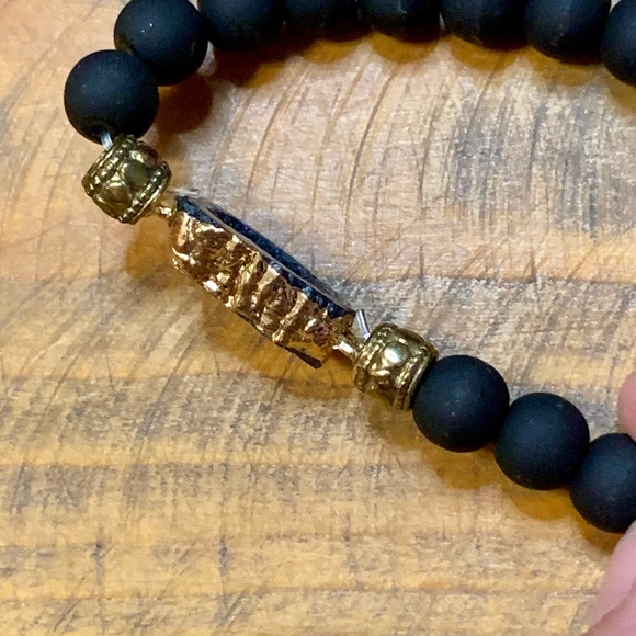 Black Onyx Druzy Agate Silicone Beaded Bracelet - Picture 6 of 9